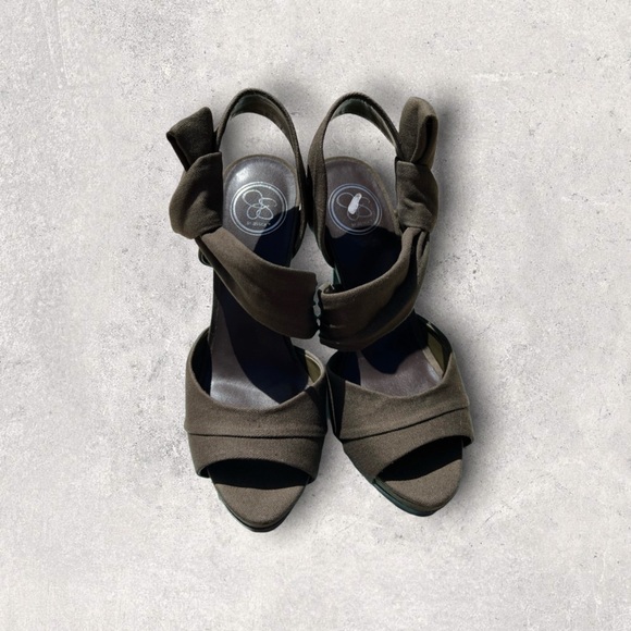 Jessica Simpson Army green heels Sz 7 - Picture 2 of 7